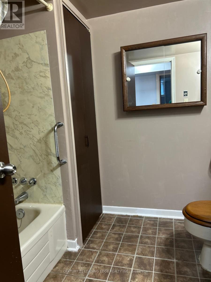 136 Morningside Avenue, Toronto, Ontario  M1E 3C5 - Photo 25 - E13648092