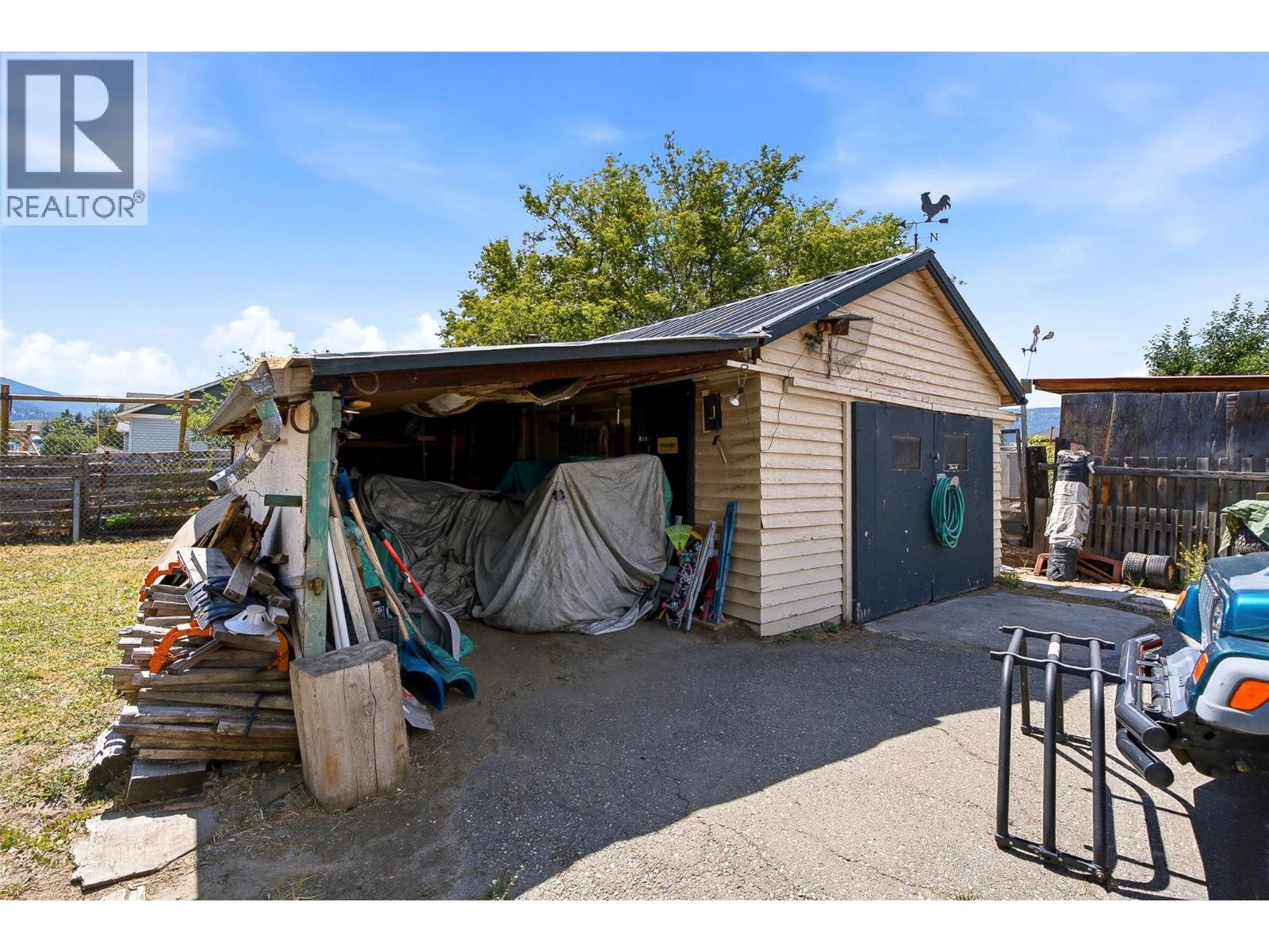 2664 Coutlee Avenue, Merritt, British Columbia  V1K 1A9 - Photo 4 - 10397095