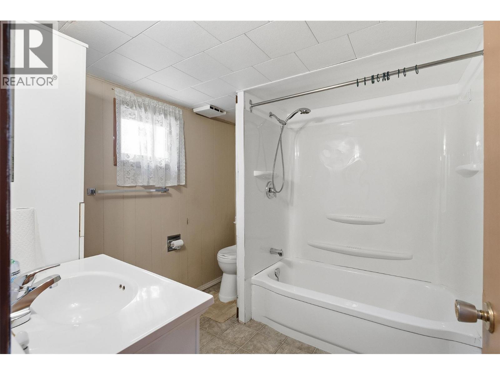 2664 Coutlee Avenue, Merritt, British Columbia  V1K 1A9 - Photo 25 - 10397095
