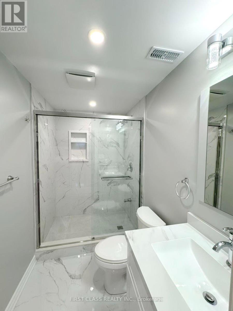 Lower Unit - 1353 Myron Drive, Mississauga, Ontario  L5E 2N5 - Photo 36 - W13611156