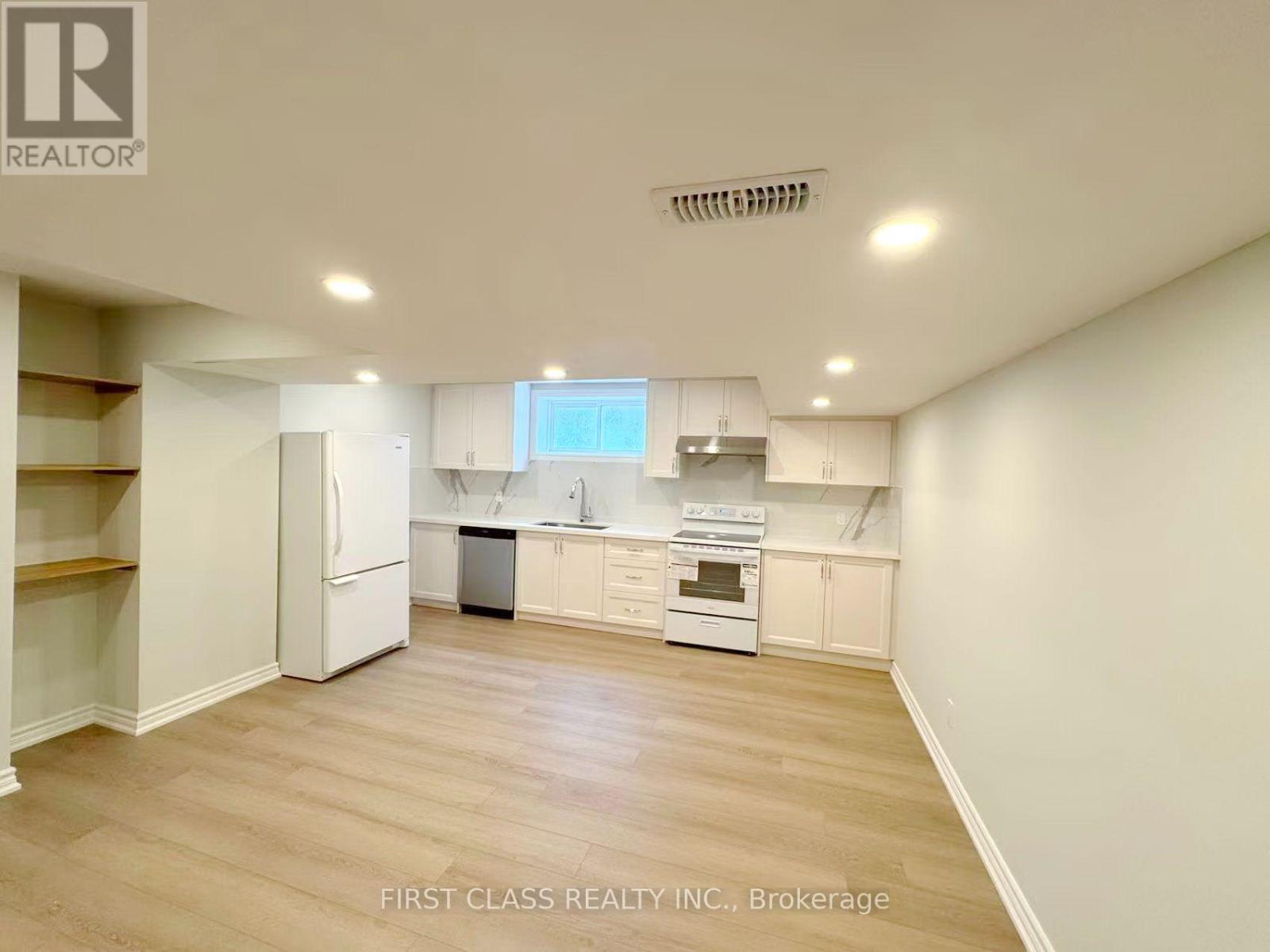 Lower Unit - 1353 Myron Drive, Mississauga, Ontario  L5E 2N5 - Photo 29 - W13611156