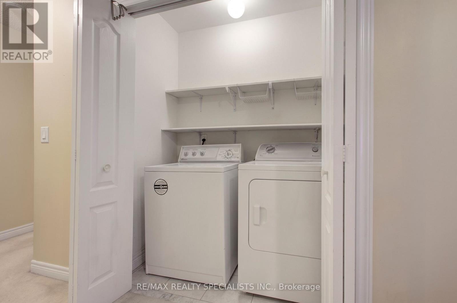 6629 Blackheath Ridge, Mississauga, Ontario L5W 1E7 - Photo 11 - W13648098