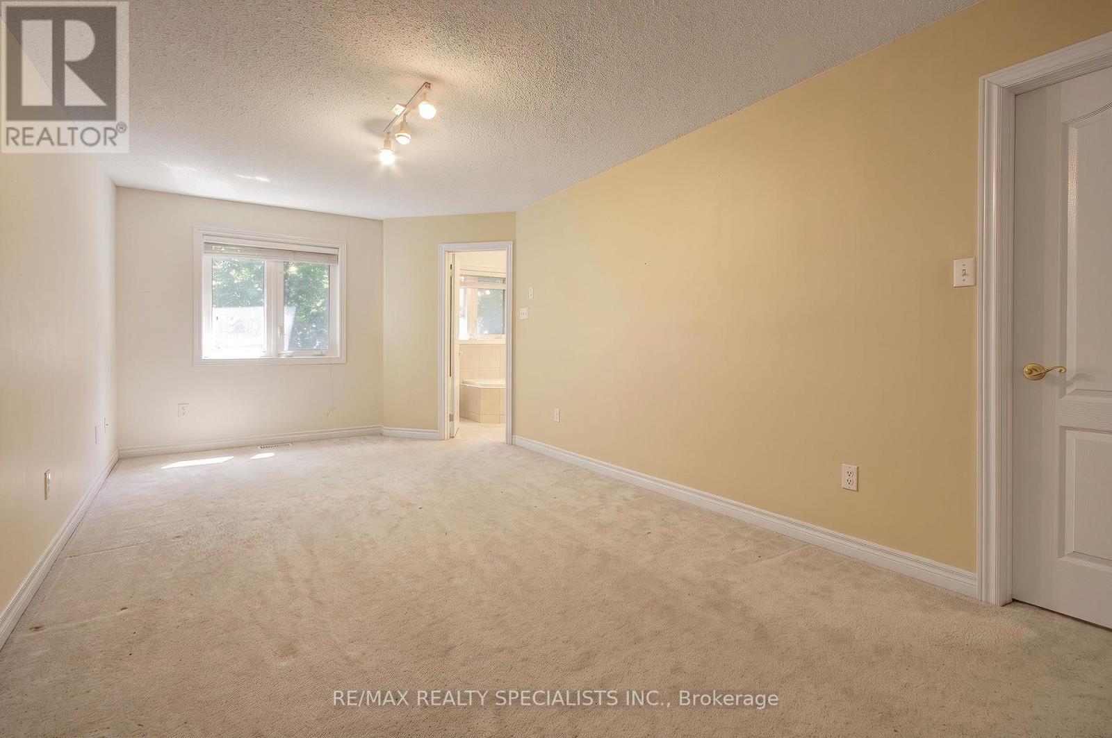6629 Blackheath Ridge, Mississauga, Ontario L5W 1E7 - Photo 12 - W13648098