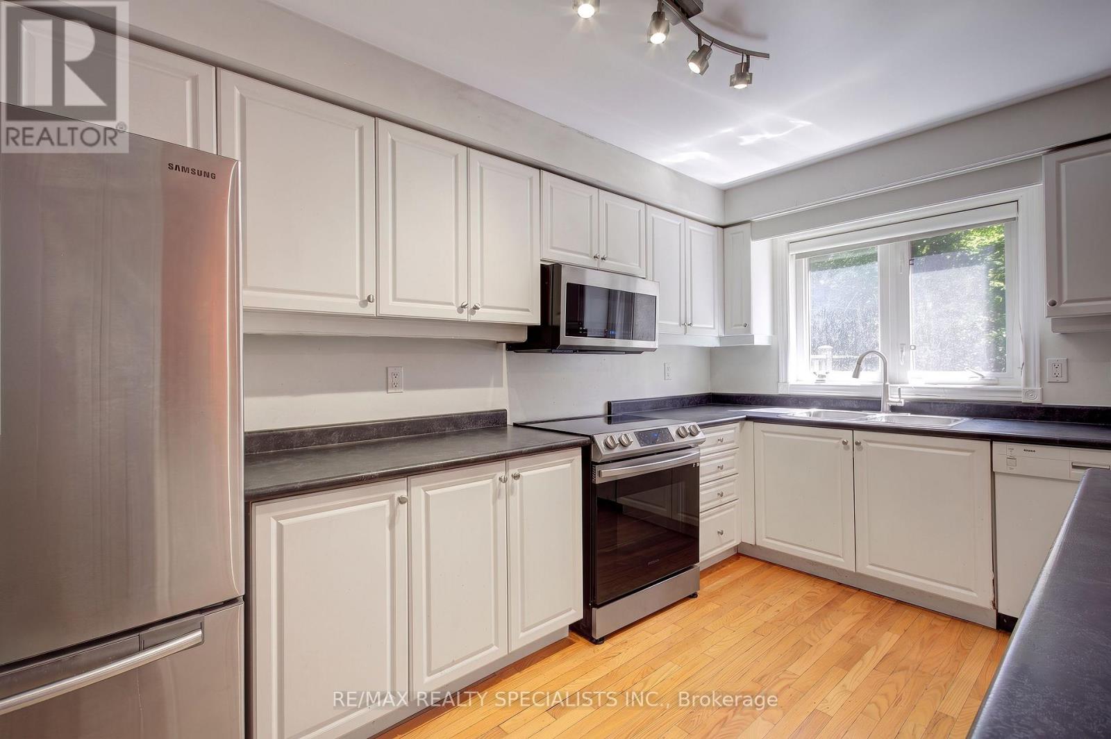 6629 Blackheath Ridge, Mississauga, Ontario L5W 1E7 - Photo 8 - W13648098