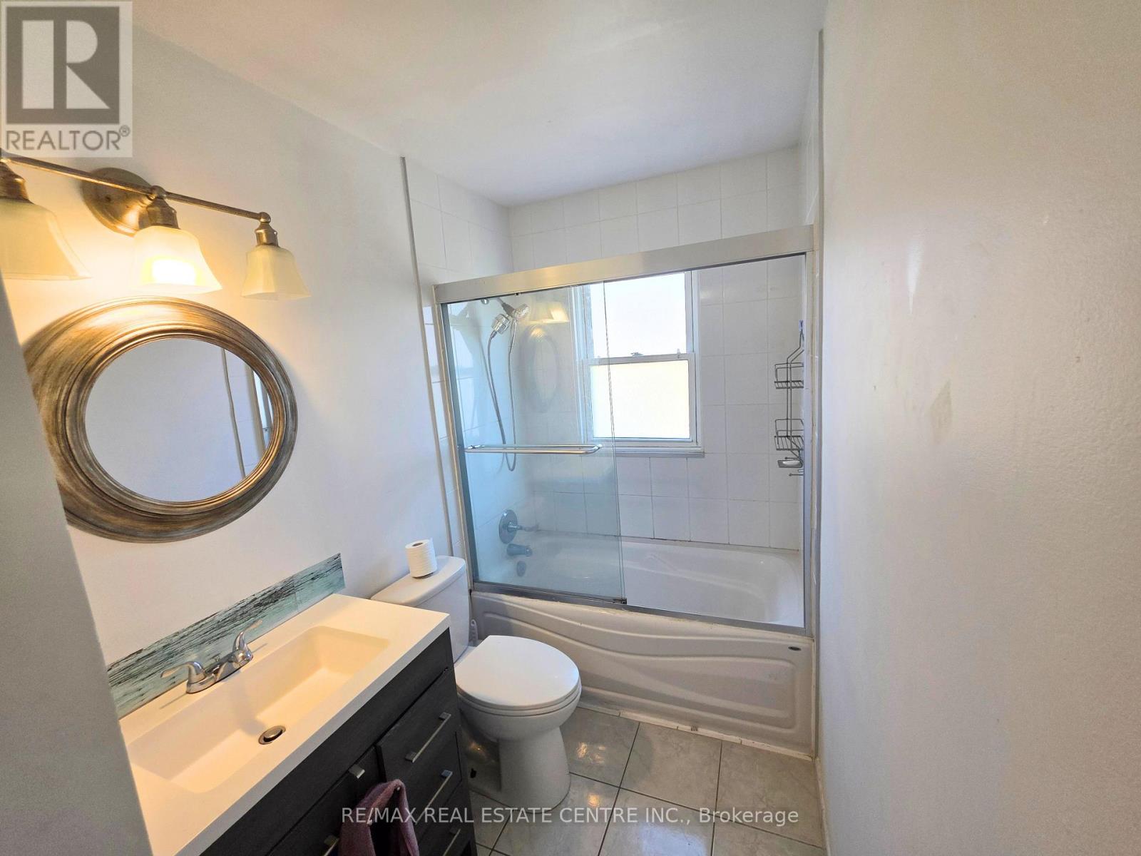 353 East 21st Street, Hamilton, Ontario L8V 2V1 - Photo 13 - X13648108