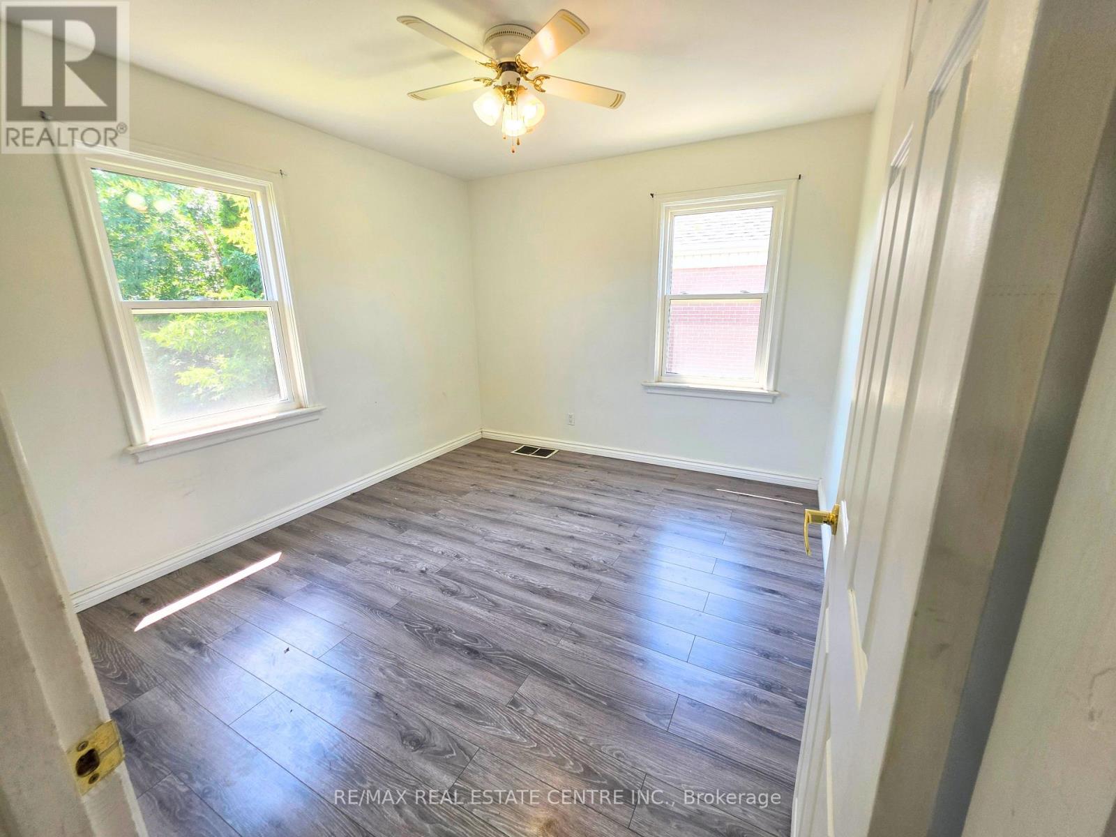 353 East 21st Street, Hamilton, Ontario L8V 2V1 - Photo 16 - X13648108