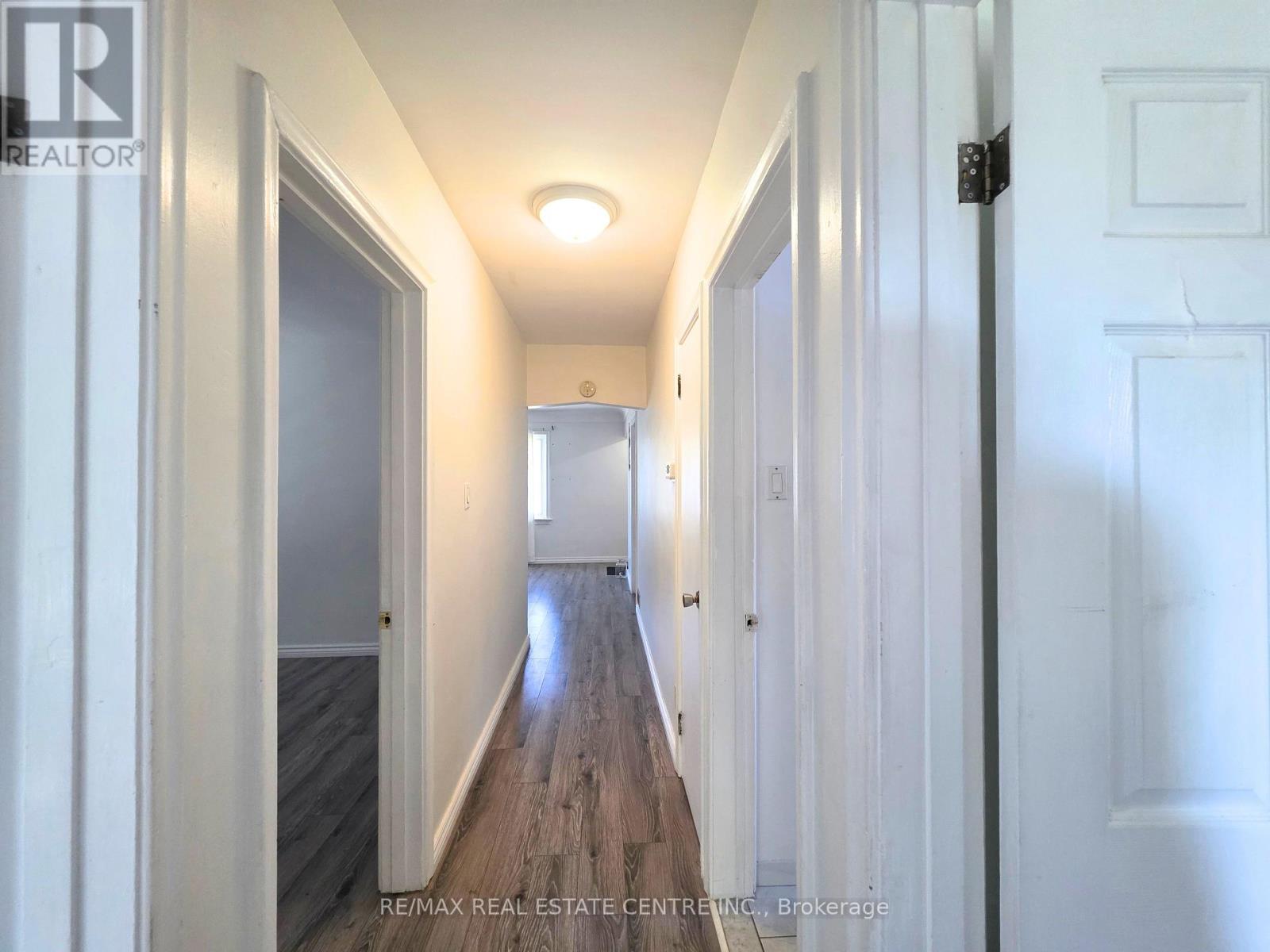 353 East 21st Street, Hamilton, Ontario L8V 2V1 - Photo 8 - X13648108