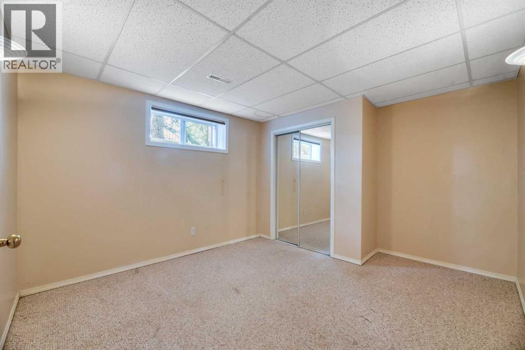 1, 15 Rocky Ridge Gate NW, Calgary, Alberta  T3G 4P6 - Photo 38 - A2321069