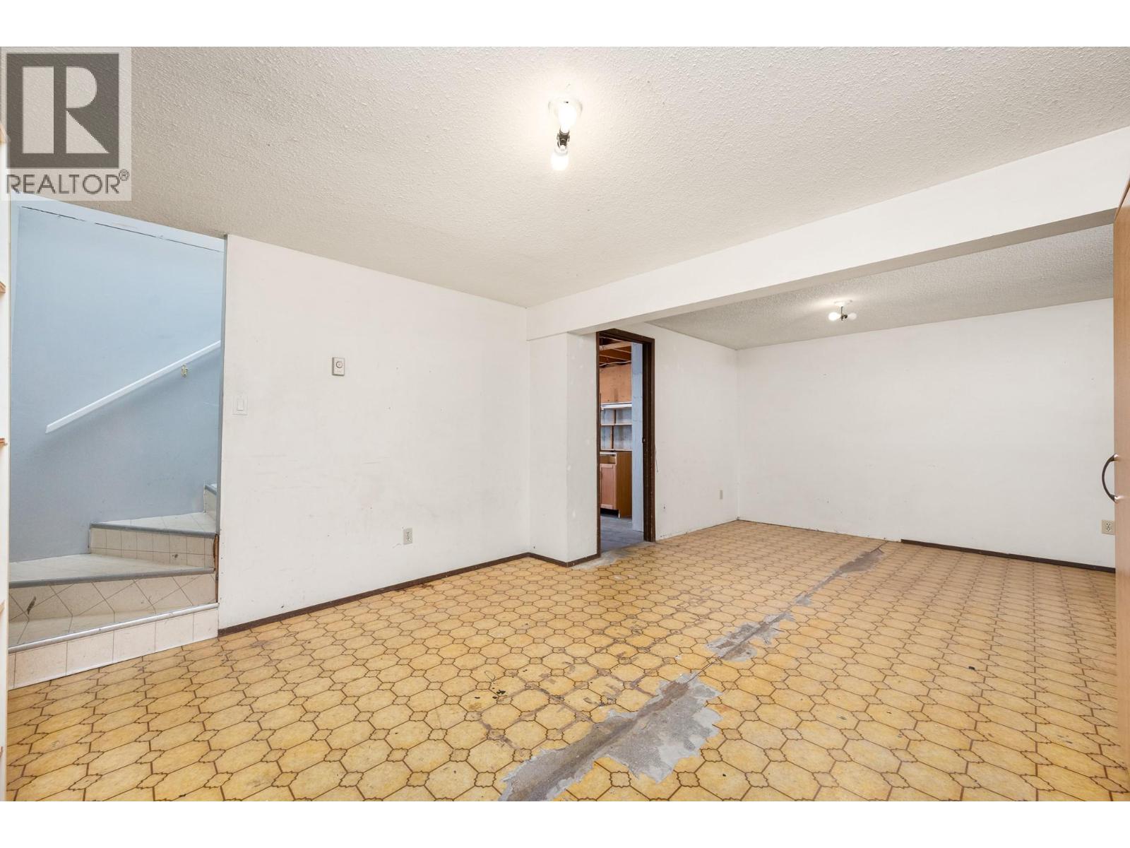 5008 Heritage Drive, Vernon, British Columbia  V1T 7V4 - Photo 14 - 10393675