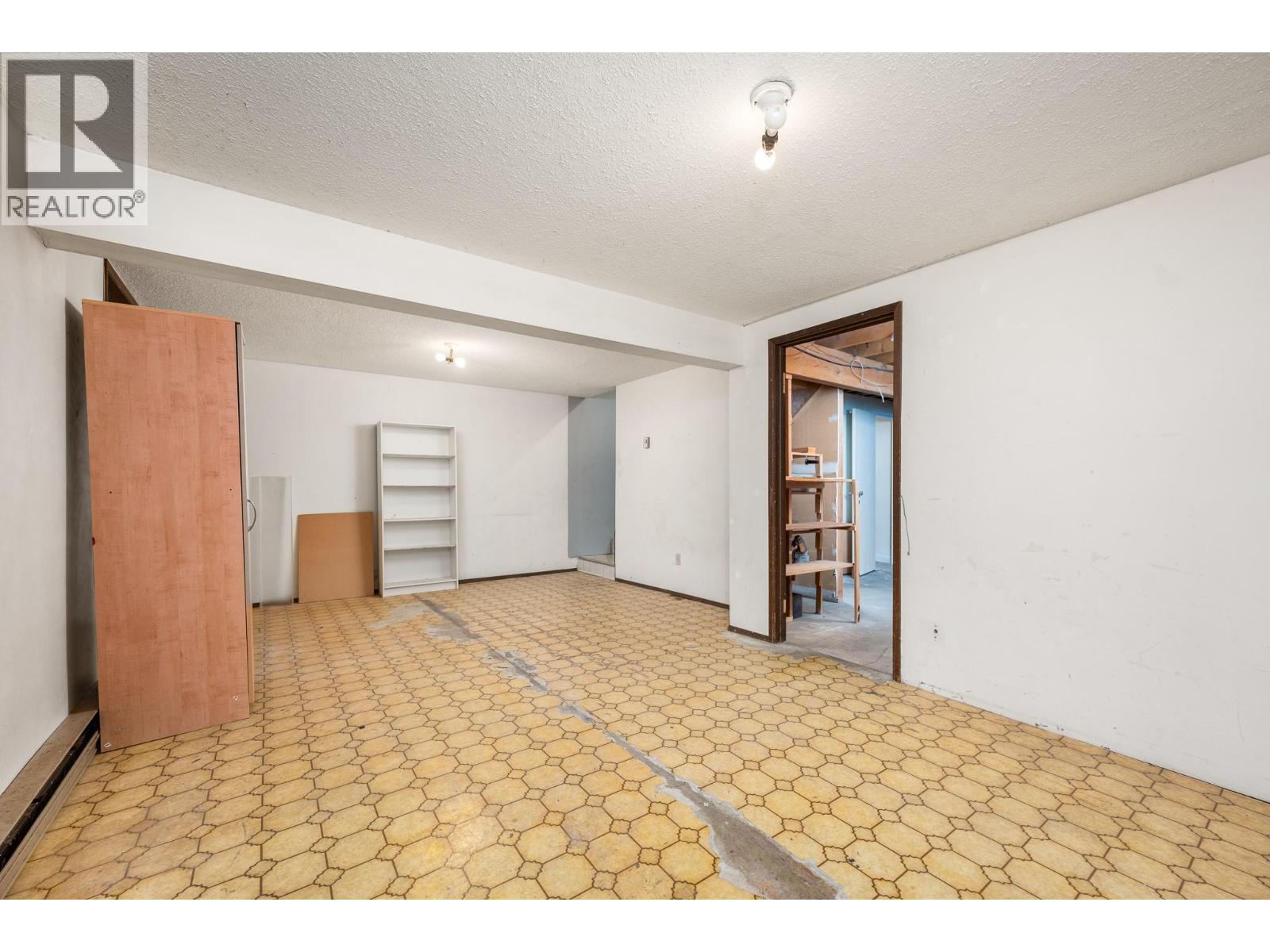 5008 Heritage Drive, Vernon, British Columbia  V1T 7V4 - Photo 15 - 10393675