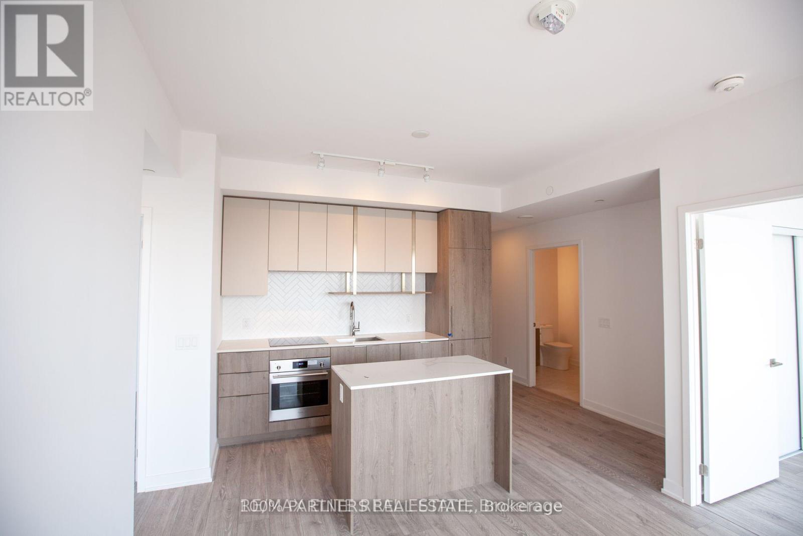 1704 - 15 Holmes Avenue, Toronto, Ontario M2N 0L4 - Photo 4 - C13561236
