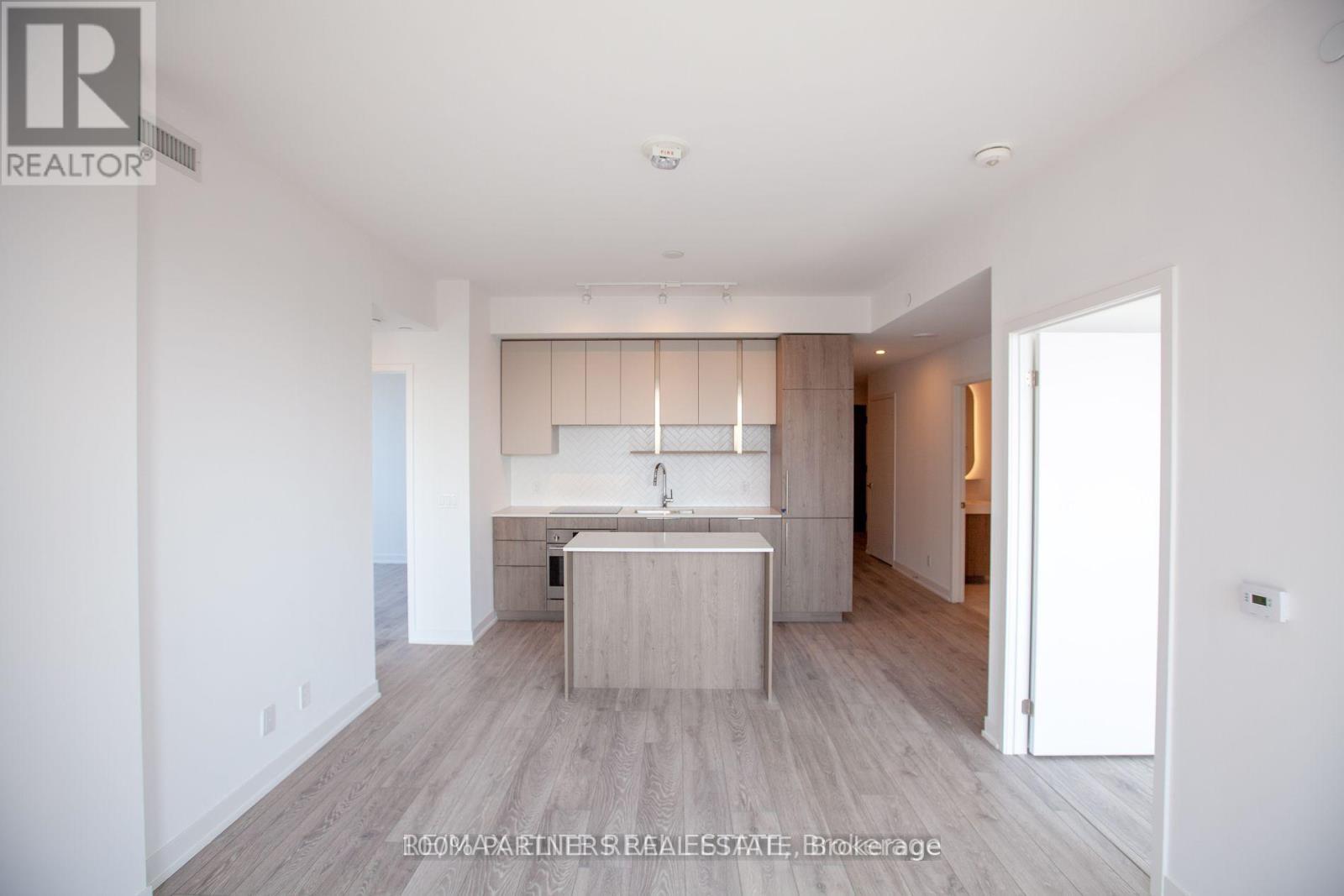 1704 - 15 Holmes Avenue, Toronto, Ontario M2N 0L4 - Photo 2 - C13561236