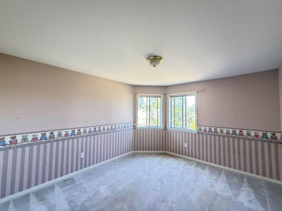 10177 107a St, Surrey, British Columbia  V4N 4N6 - Photo 5 - R3153625