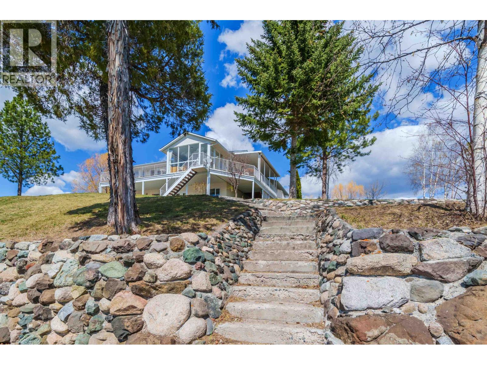 3895 Lake Crest Road, Lac La Hache, British Columbia  V0K 1T0 - Photo 36 - R3118509