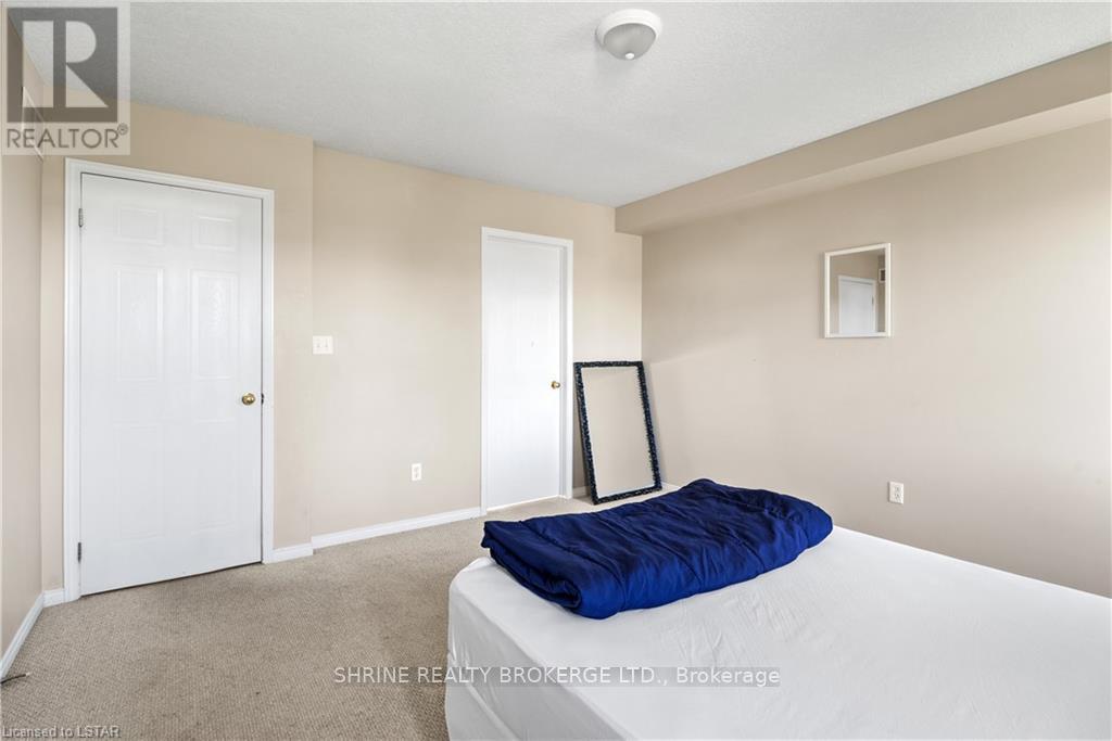 Upper - 1841 Foxwood Avenue, London North (North S), Ontario  N6G 0C4 - Photo 17 - X13648172