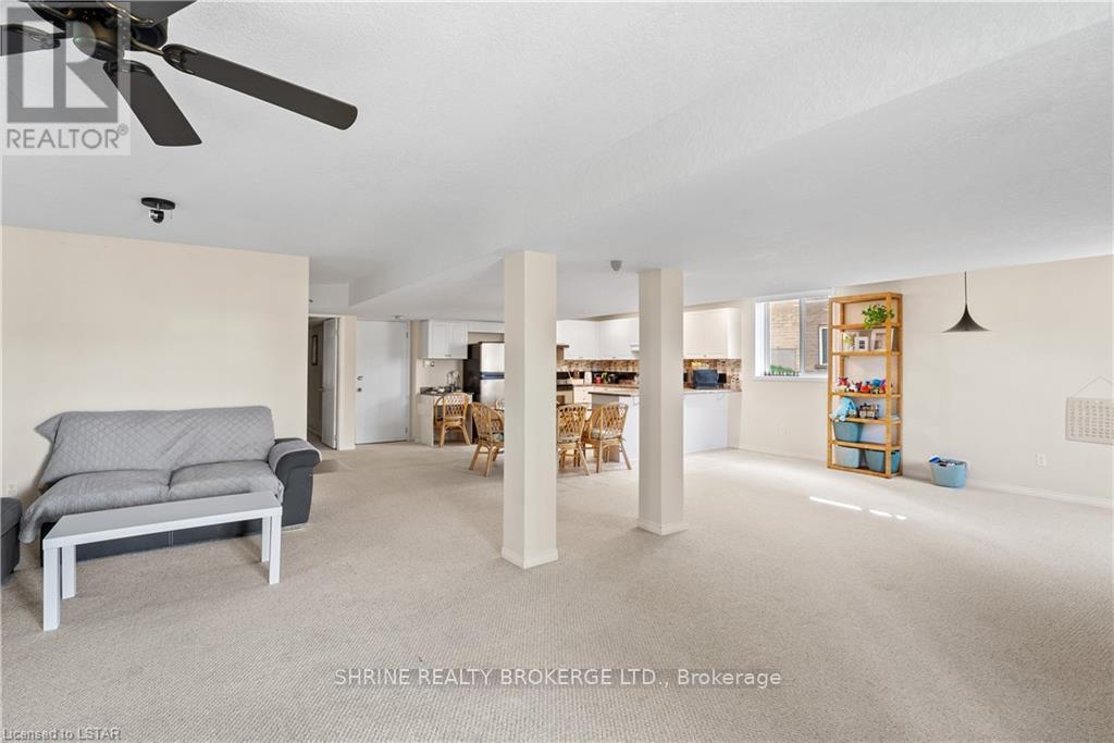 Upper - 1841 Foxwood Avenue, London North (North S), Ontario  N6G 0C4 - Photo 26 - X13648172
