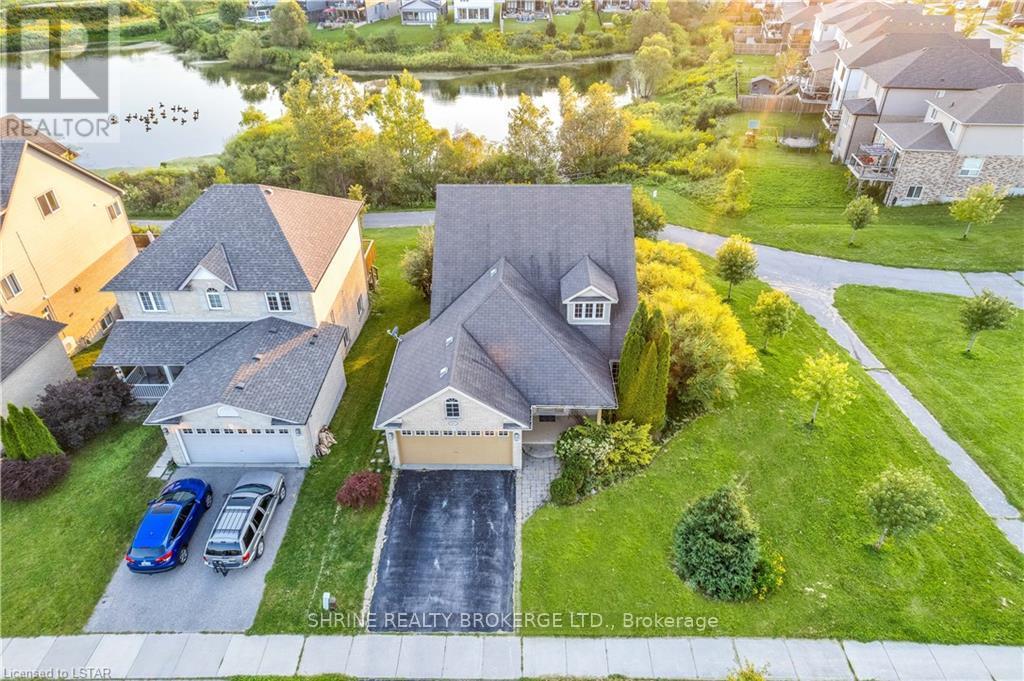 Upper - 1841 Foxwood Avenue, London North (North S), Ontario  N6G 0C4 - Photo 3 - X13648172