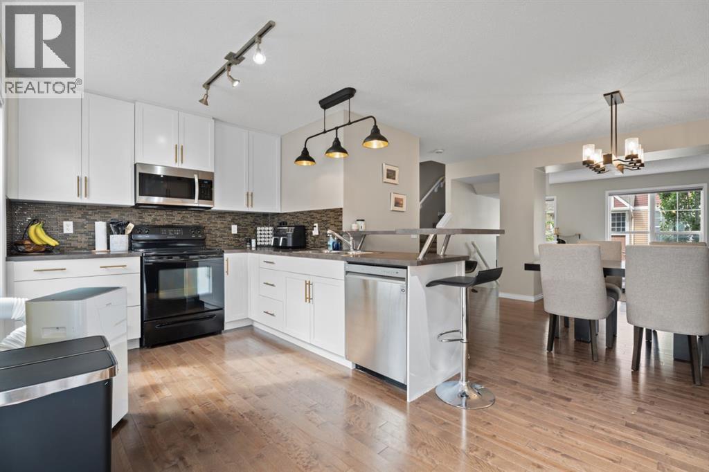 205 New Brighton Villas SE, Calgary, Alberta  T2Z 0T6 - Photo 5 - A2332480