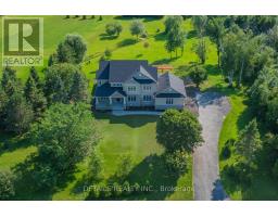 28 RIDINGVIEW CRESCENT, Ottawa, Ontario