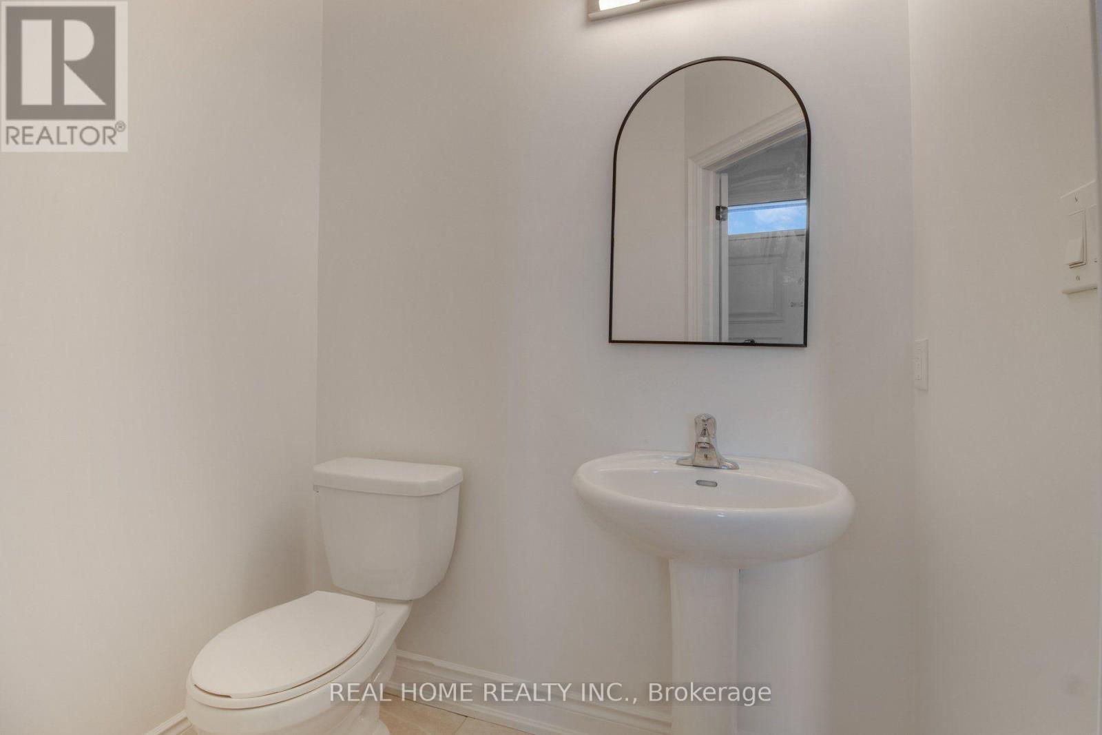 490 Rita's Avenue, Newmarket, Ontario  L3X 2M8 - Photo 5 - N13648066