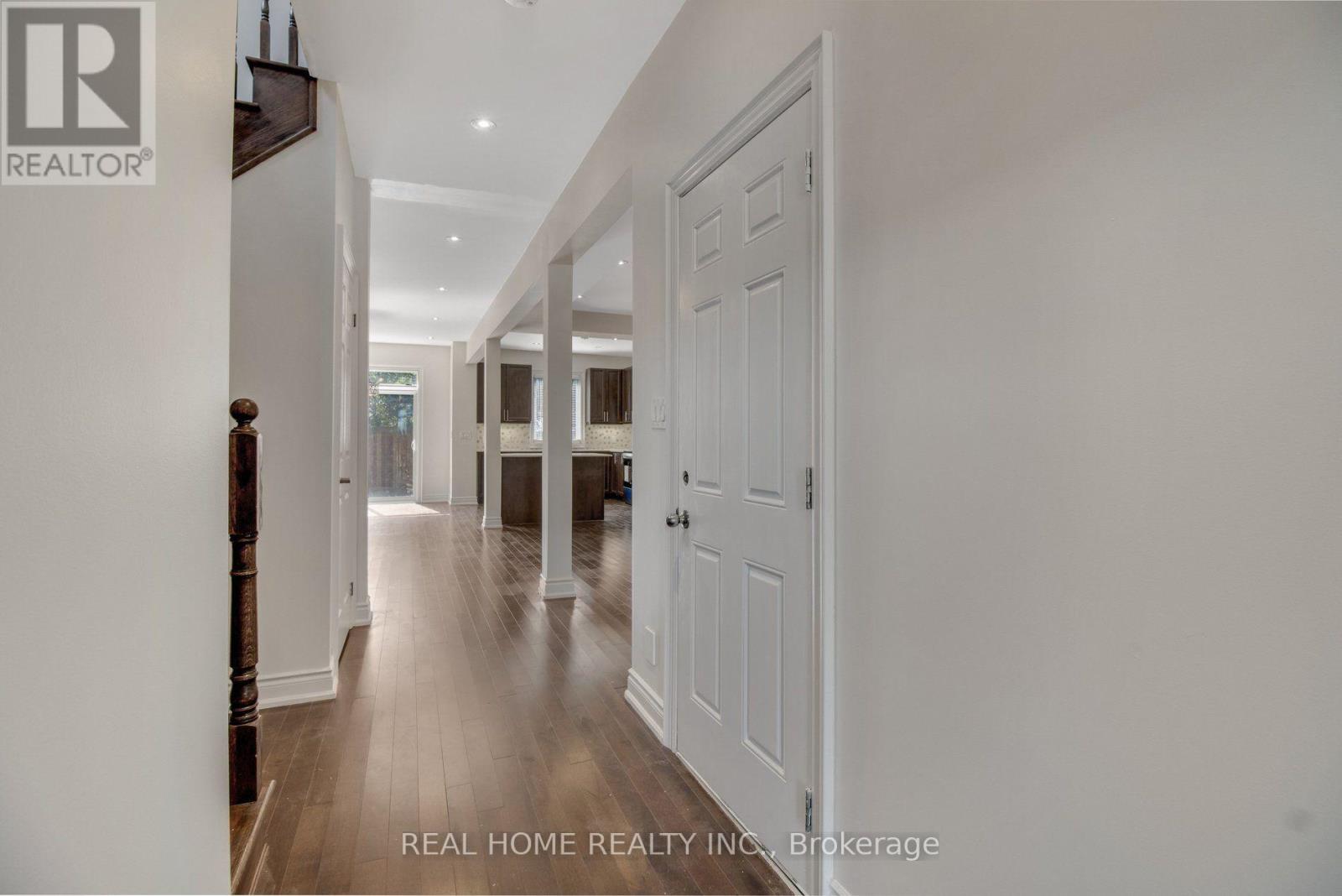 490 Rita's Avenue, Newmarket, Ontario  L3X 2M8 - Photo 6 - N13648066