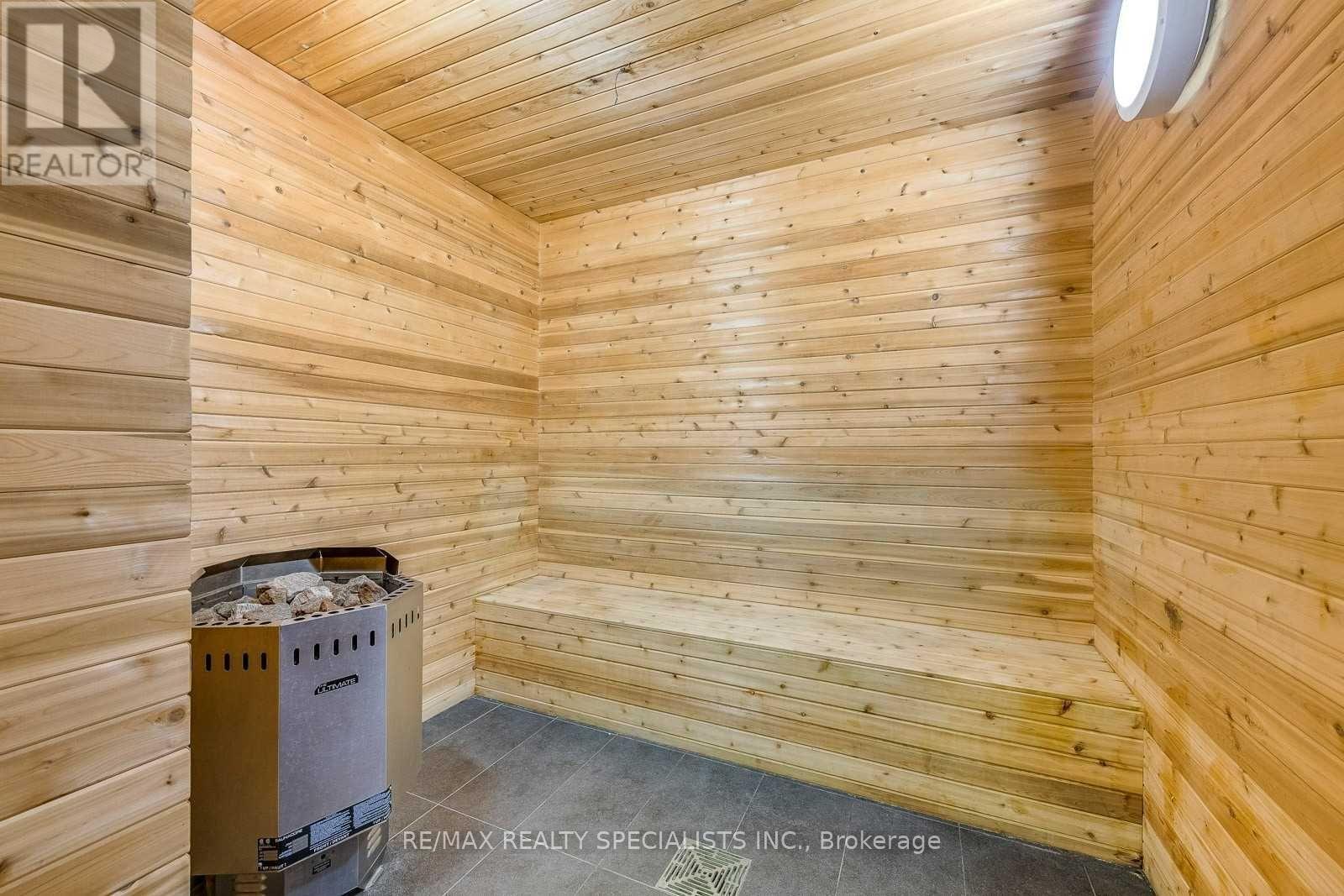 1511 - 5 St Joseph Street, Toronto, Ontario  M4Y 0B6 - Photo 32 - C13648166