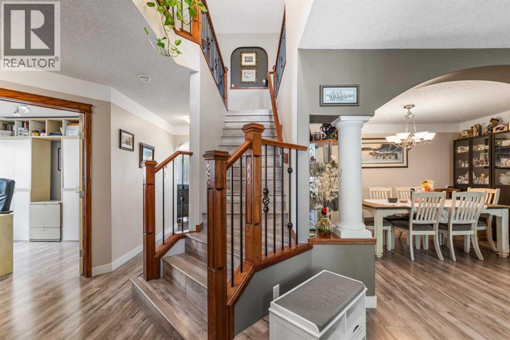 123 Hawkmere View, Chestermere, Alberta  T1X 1T7 - Photo 6 - A2315347