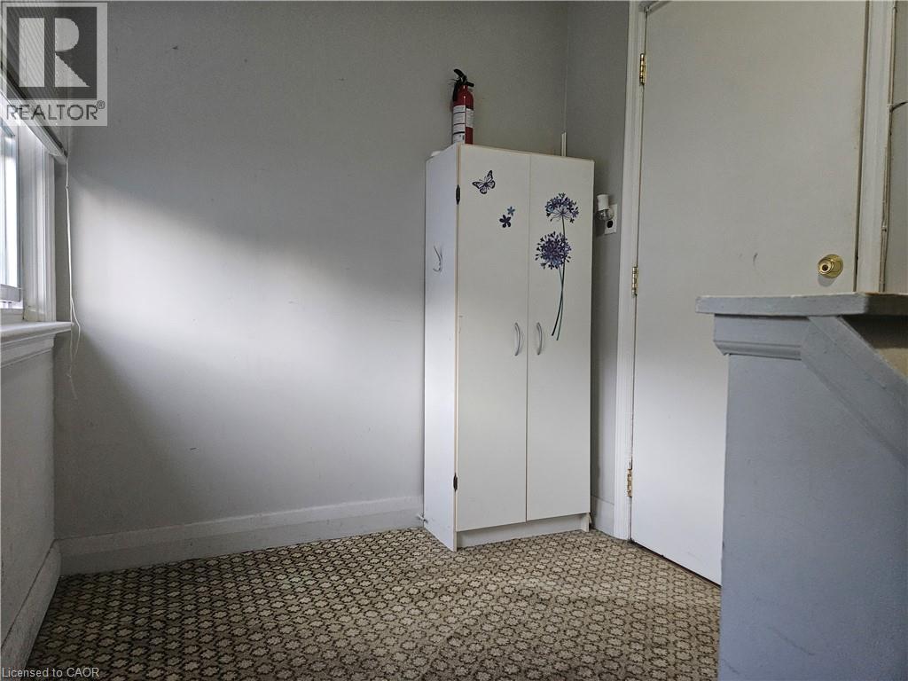 9 Don Street Unit# Upper, Hamilton, Ontario  L9H 4N8 - Photo 5 - 40836521