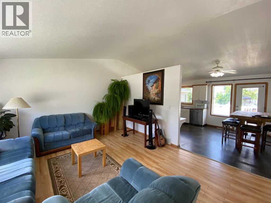 52 Upland Drive W, Brooks, Alberta  T1R 0P5 - Photo 6 - A2319686