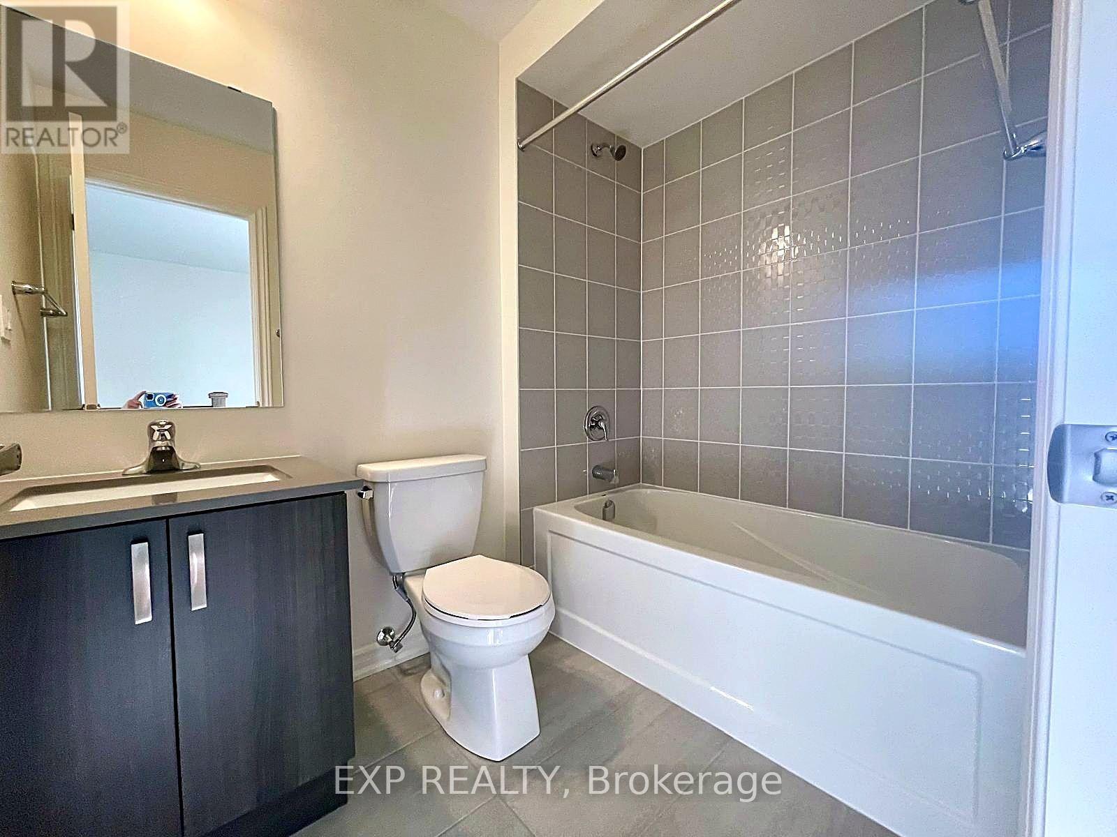 62 Donald Cameron Crescent, Clarington, Ontario  L1E 0M4 - Photo 15 - E13643976