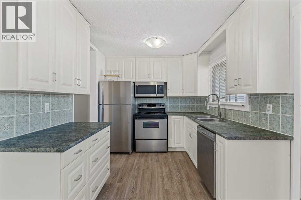 187 Falwood Way NE, Calgary, Alberta  T3J 1A9 - Photo 7 - A2323376