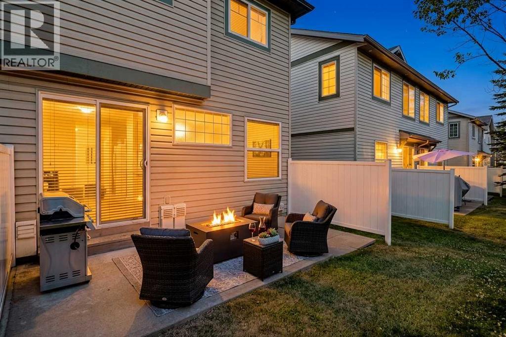 2337 Eversyde Avenue Sw, Calgary, Alberta  T2Y 4S4 - Photo 2 - A2333008