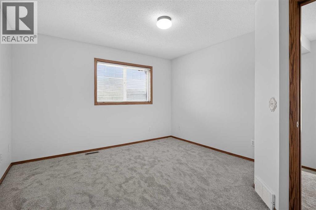 2337 Eversyde Avenue Sw, Calgary, Alberta  T2Y 4S4 - Photo 22 - A2333008