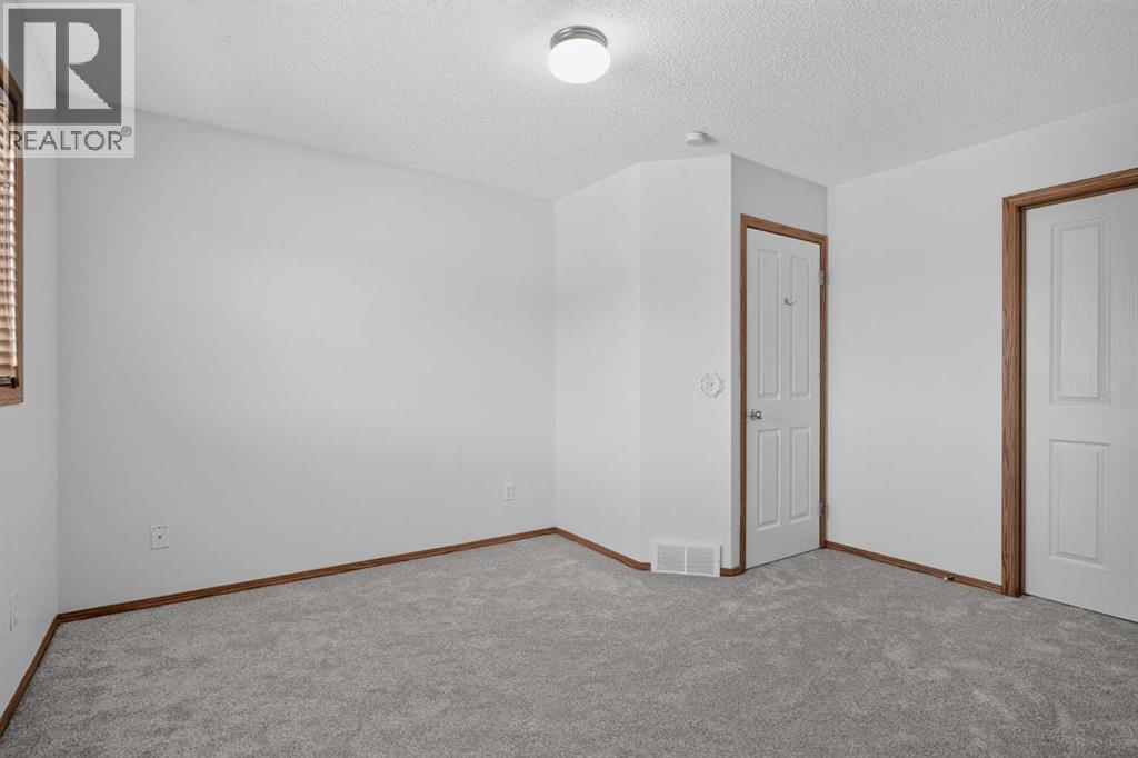 2337 Eversyde Avenue Sw, Calgary, Alberta  T2Y 4S4 - Photo 23 - A2333008