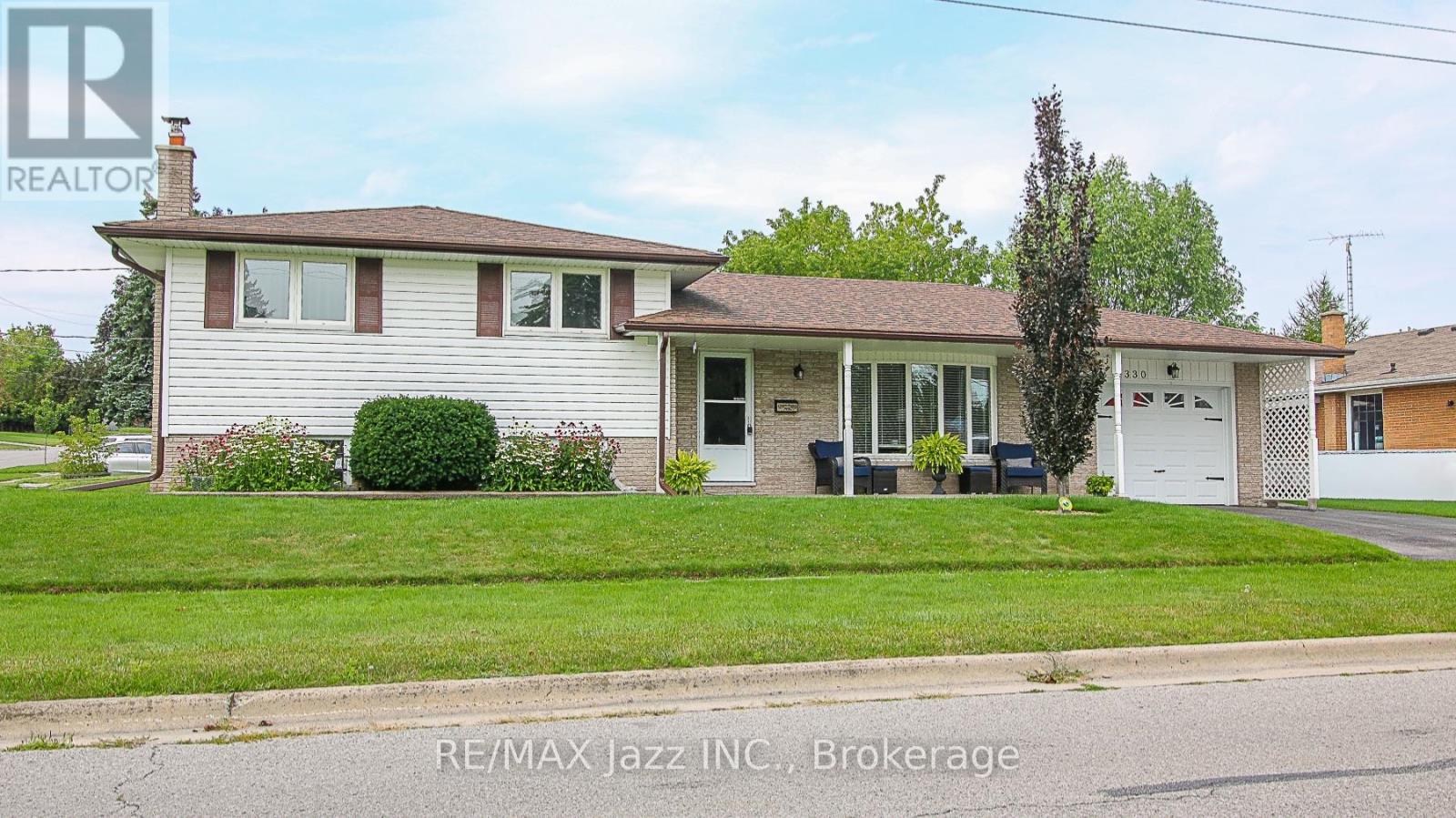 330 Nipigon Street, Oshawa, Ontario  L1J 4N9 - Photo 23 - E13581012