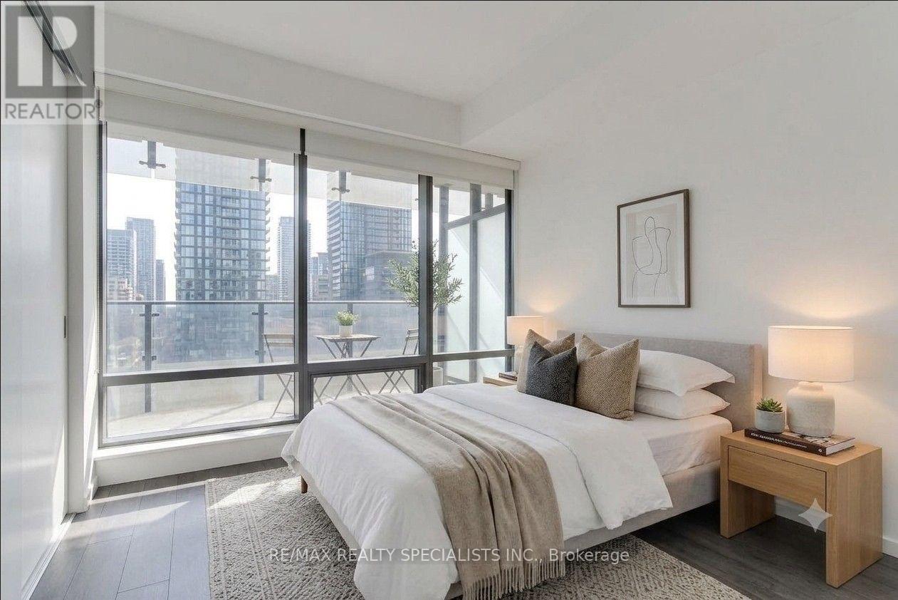 1511 - 5 St Joseph Street, Toronto, Ontario  M4Y 0B6 - Photo 17 - C13648204