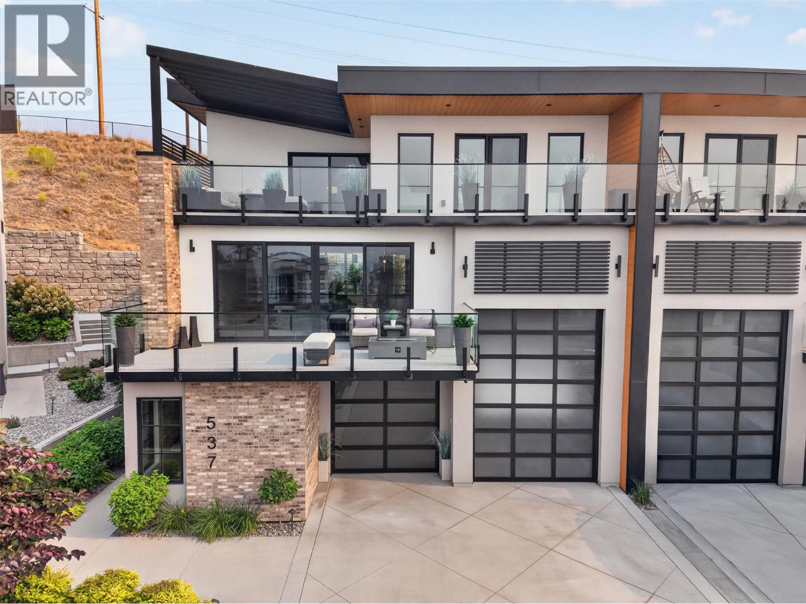 537 Hawes Court, Kelowna, British Columbia