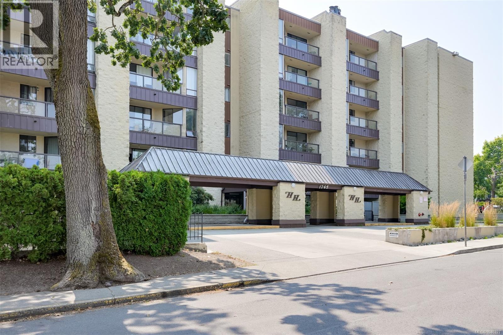 505 1745 Leighton Rd, Victoria, British Columbia