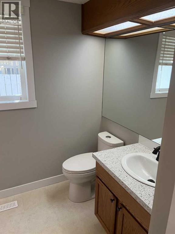 308 Downey Place, Okotoks, Alberta  T1S 1H3 - Photo 15 - A2319801