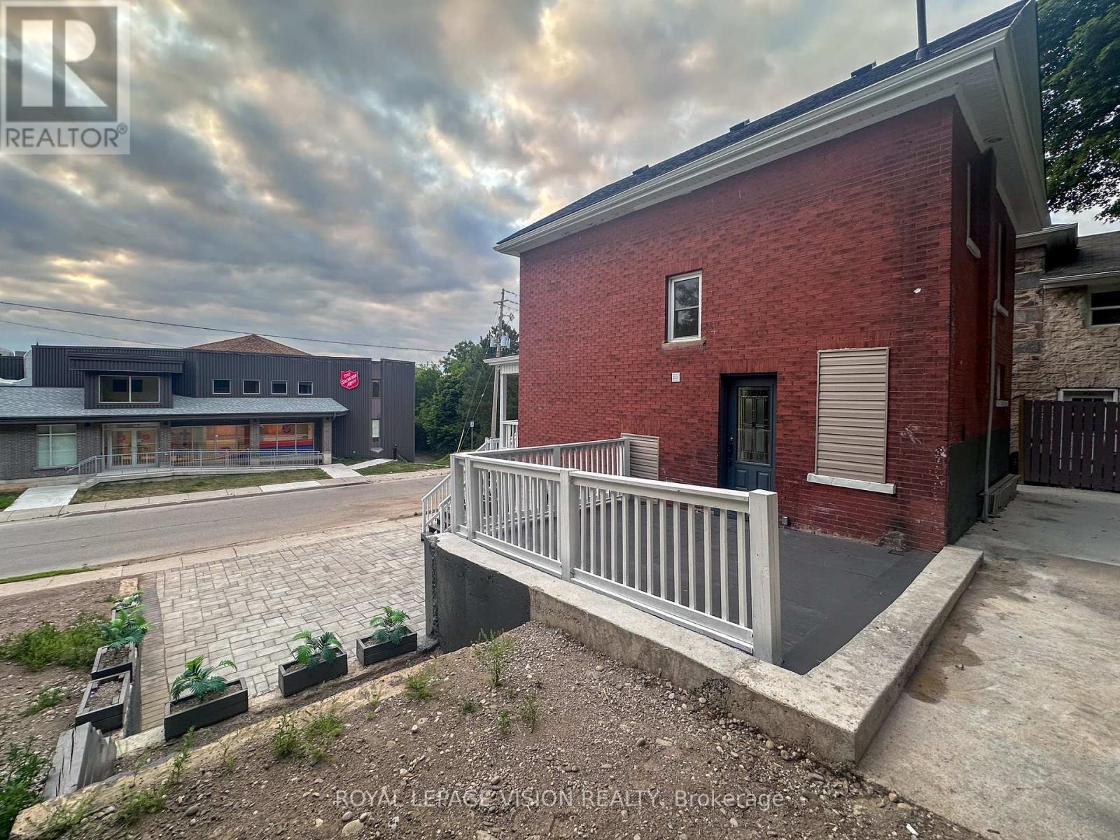 15 Shade Street, Cambridge, Ontario N1R 4J6 - Photo 30 - X13619538