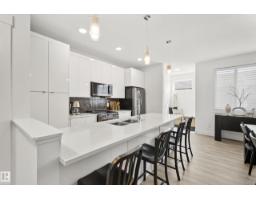 175 KINGLET BV NW, Edmonton, Alberta