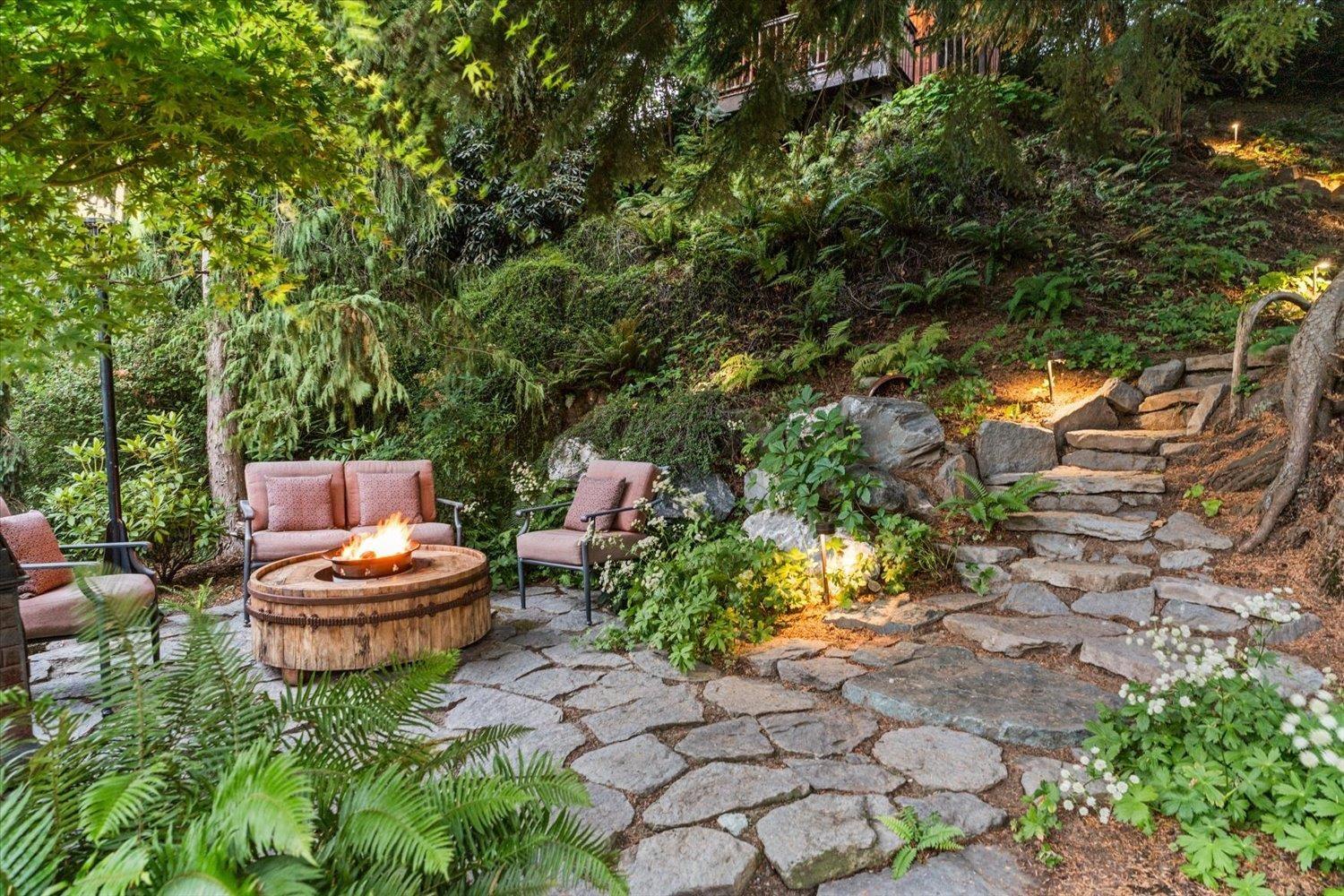 9953 Stonegate Place, Little Mountain, Chilliwack, British Columbia  V2P 7W9 - Photo 37 - R3152141