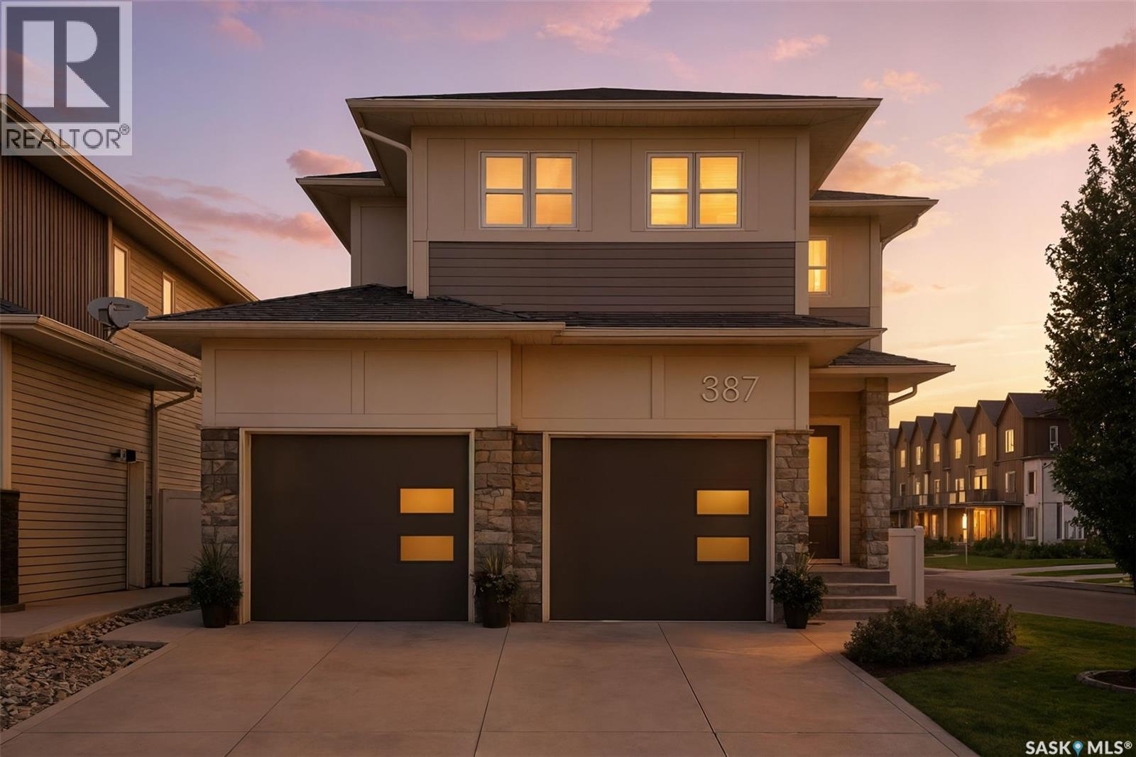 387 Underhill BEND, Saskatoon, Saskatchewan