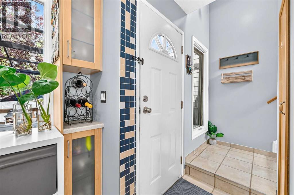 3321 56 Street NE, Calgary, Alberta  T1Y 3Y7 - Photo 10 - A2297717
