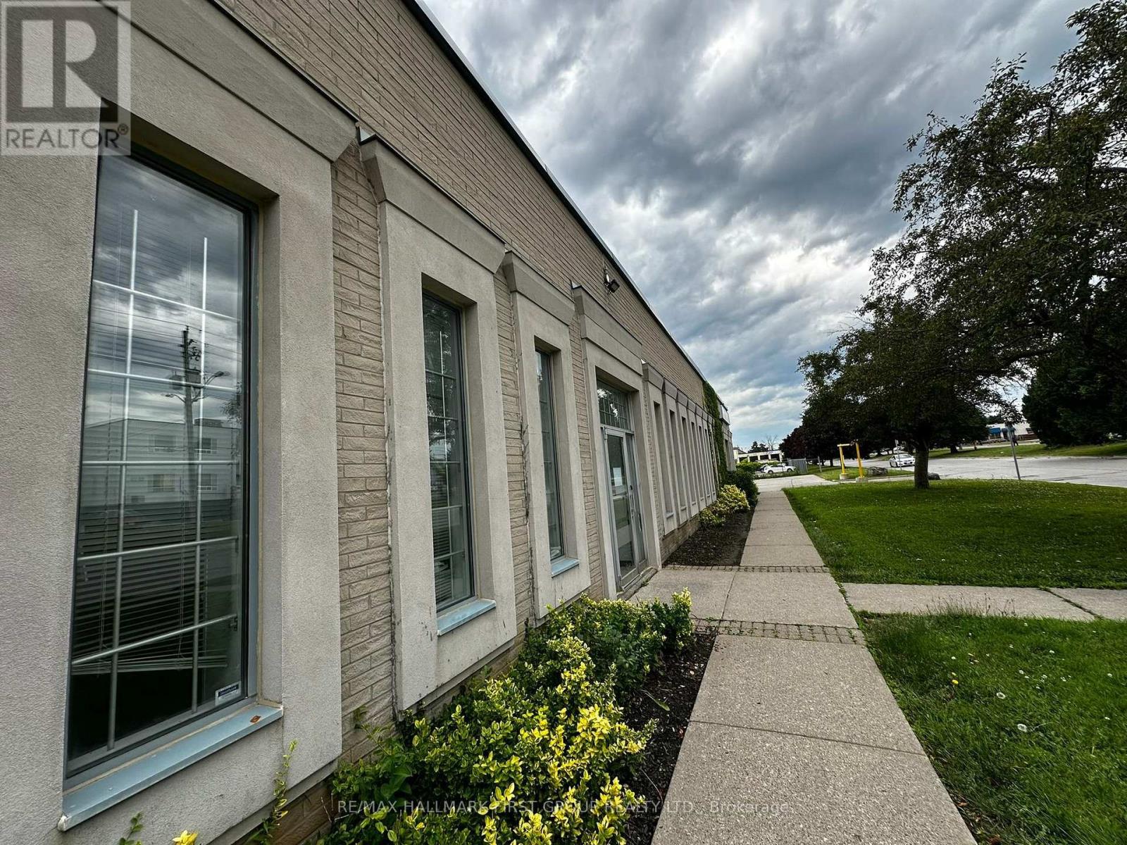 5 - 126 COMMERCIAL AVENUE, Ajax, Ontario