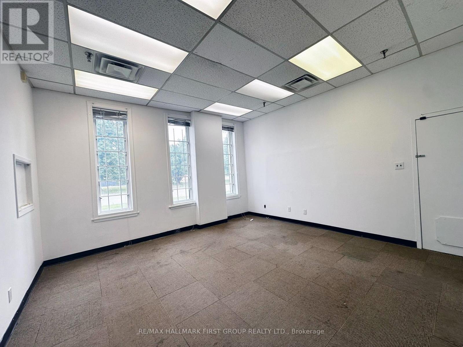 5 - 126 Commercial Avenue, Ajax, Ontario  L1S 2H5 - Photo 3 - E13648256
