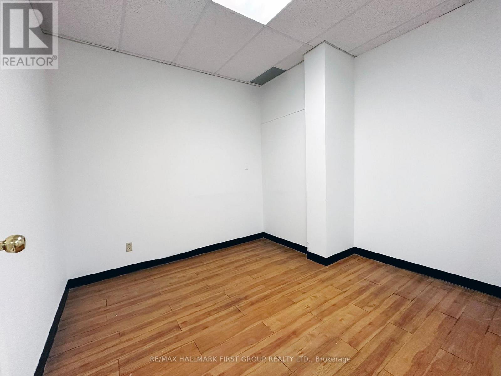5 - 126 Commercial Avenue, Ajax, Ontario  L1S 2H5 - Photo 8 - E13648256