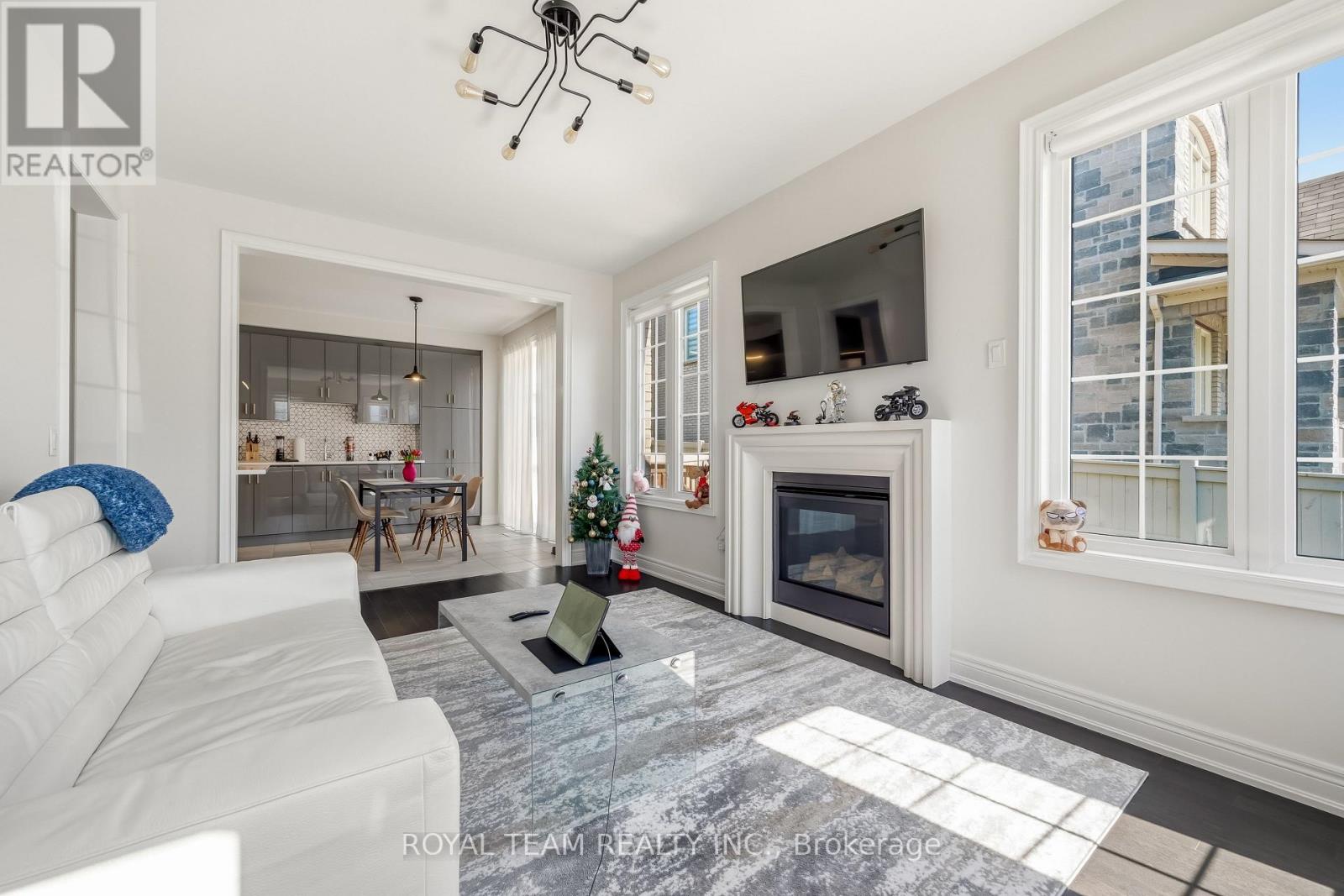 97 Kingknoll Crescent, Georgina, Ontario  L4P 0C9 - Photo 10 - N13648266