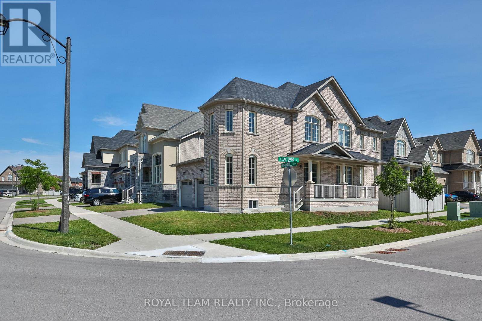 97 Kingknoll Crescent, Georgina, Ontario  L4P 0C9 - Photo 2 - N13648266