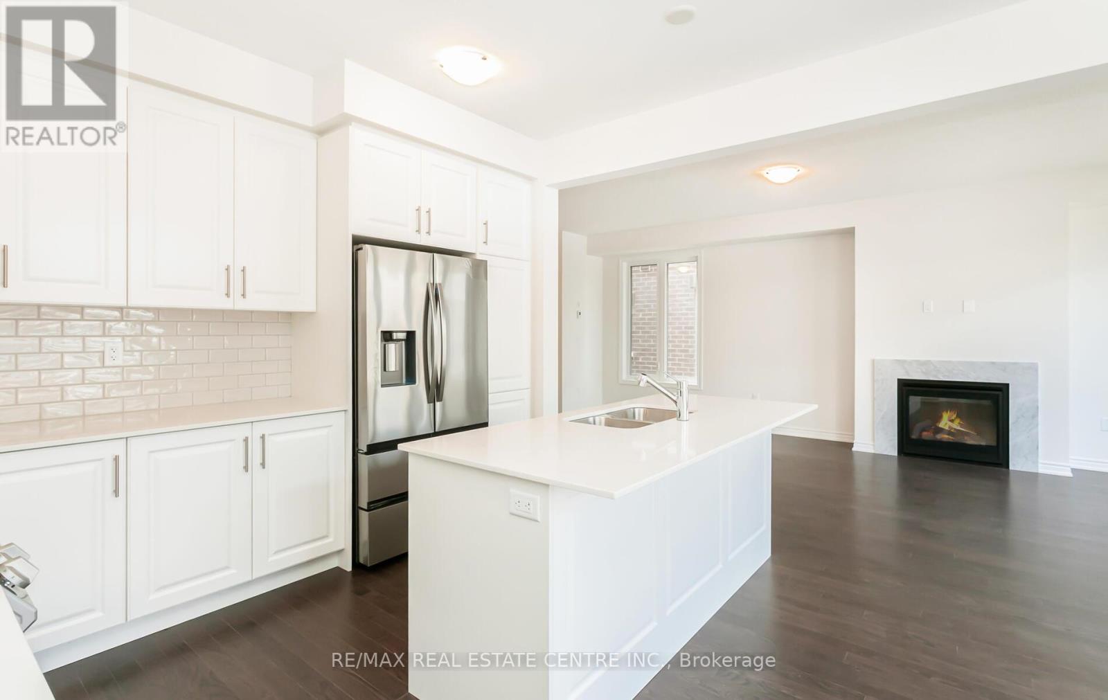 37 Gemini Drive, Barrie, Ontario  L9J 0P5 - Photo 12 - S13648232